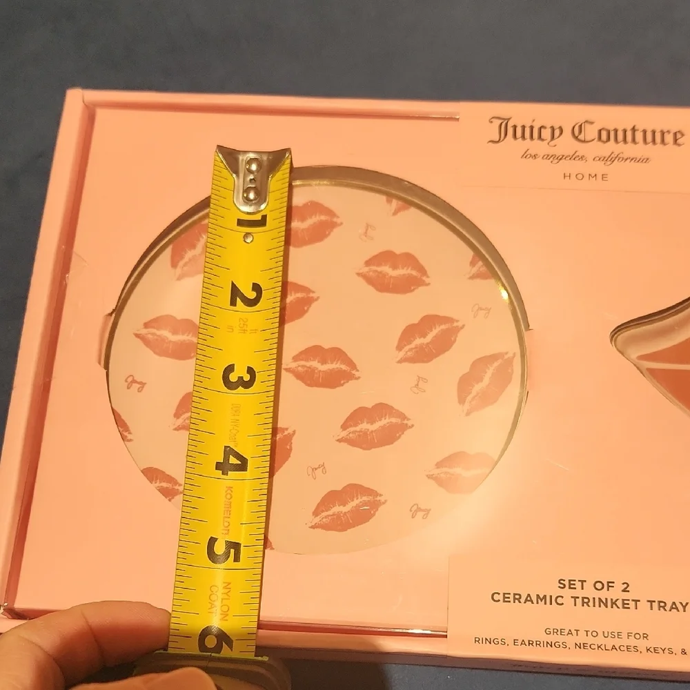 Juicy Couture Lip-Shaped Ceramic Tray Set - Coral